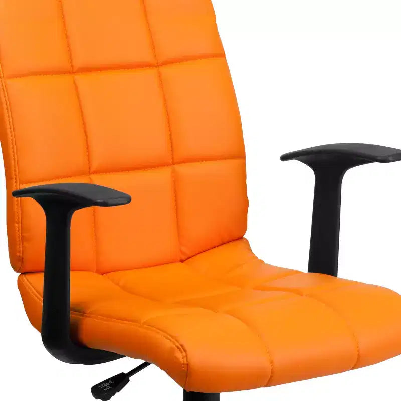 Chaise de bureau pivotante en vinyle matelassé mi-hauteur avec accoudoirs