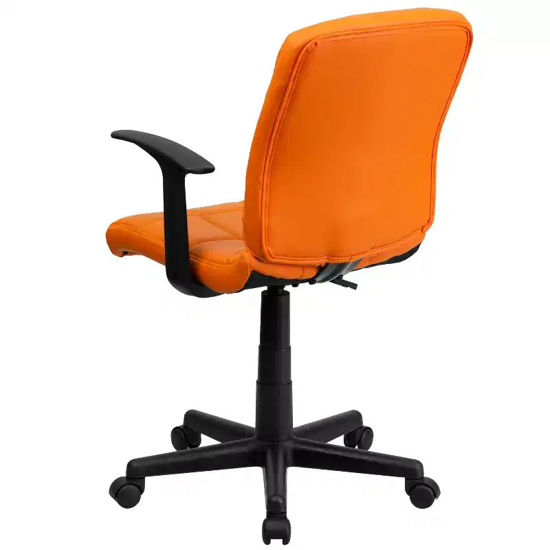 Chaise de bureau pivotante en vinyle matelassé mi-hauteur avec accoudoirs